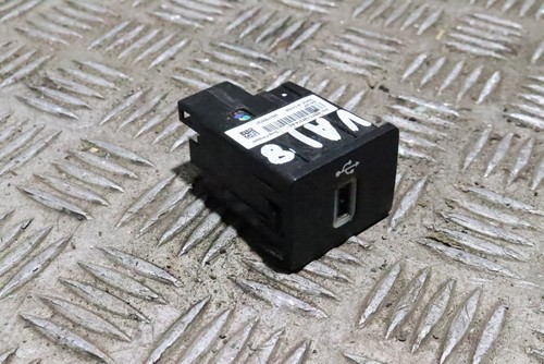 Mozzo usb ford fiesta mk8 - ford,